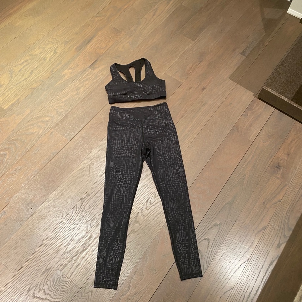 Workout Set - Picture 5 of 6